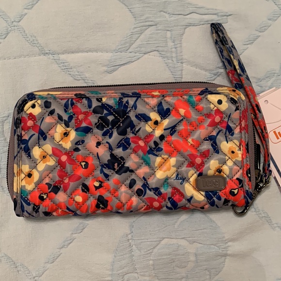 🌺New🌺Lug RFID Large Zippered Wallet - Picture 2 of 11